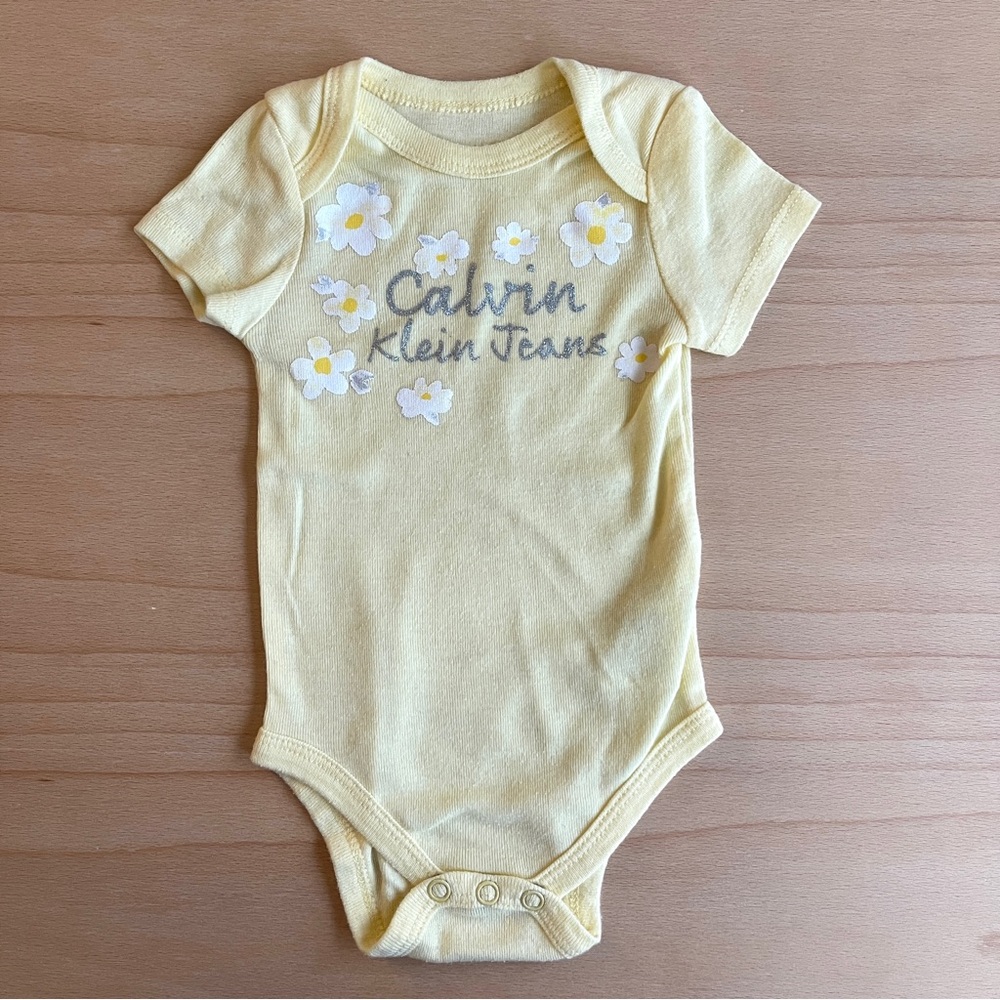 🍓4/$15🍓 Calvin Klein Jeans Yellow Kids Onesie